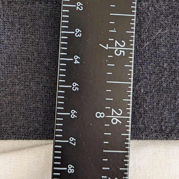 Nike Hoodie with Front Pockets - Like New Condition Large - Picture 8 of 8